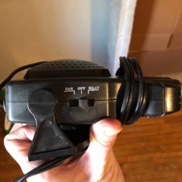 Portable Car Heater/Defroster - Picture 3 of 3